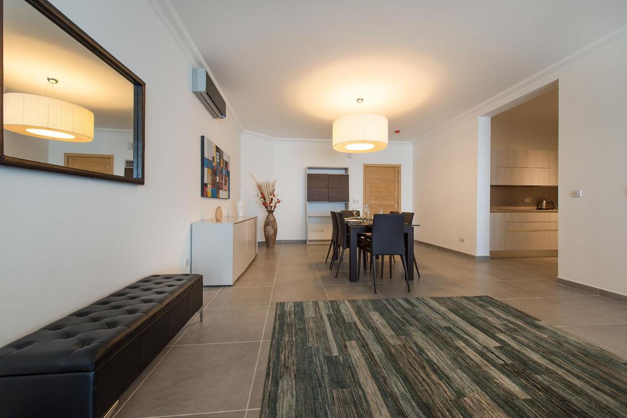 Seafront Luxury Apartment With Pool 슬리에마 외부 사진