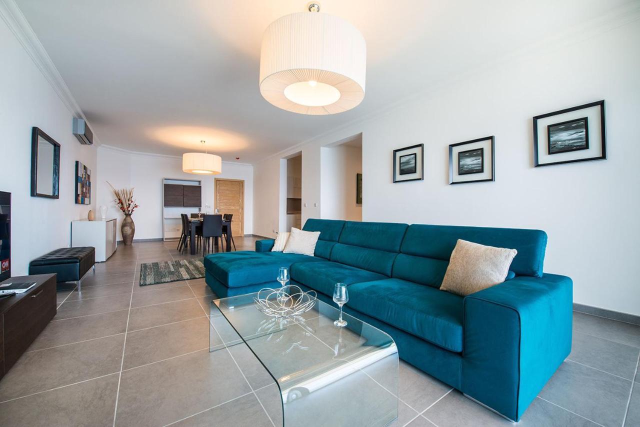 Seafront Luxury Apartment With Pool 슬리에마 외부 사진
