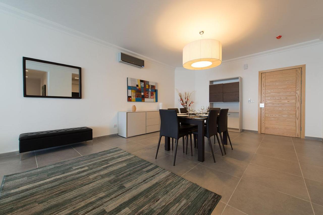 Seafront Luxury Apartment With Pool 슬리에마 외부 사진